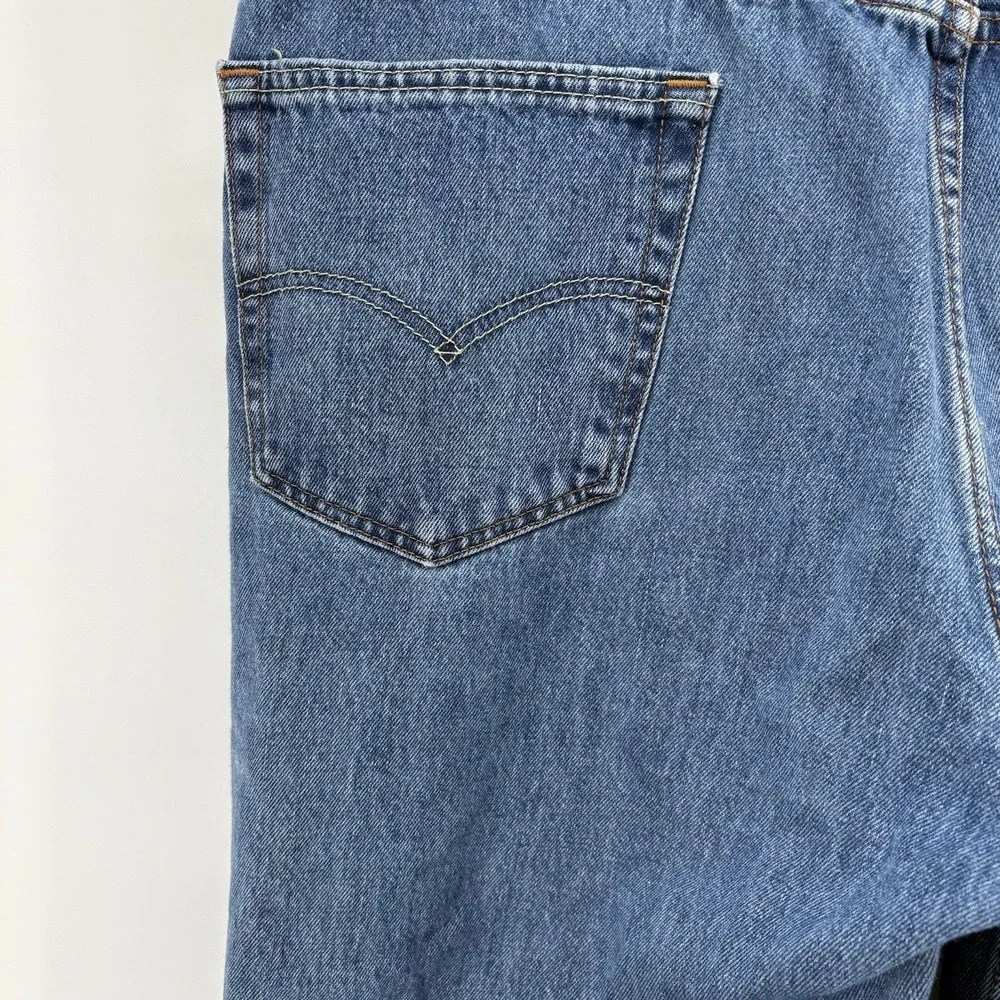 Levi's 550 Jeans Men's 42x32 (Fits 40x31) Blue Denim Relaxed Fit‎